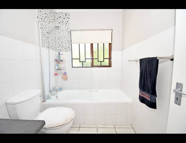 1 BEDROOM APARTMENT FOR SALE IN CRAIGHALL